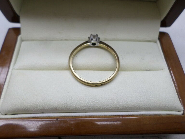 zloty-pierscionek-15-gr-333-material-15835-2