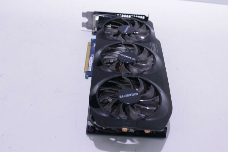 KARTA GRAFICZNA GIGABYTE GEFORCE GTX670