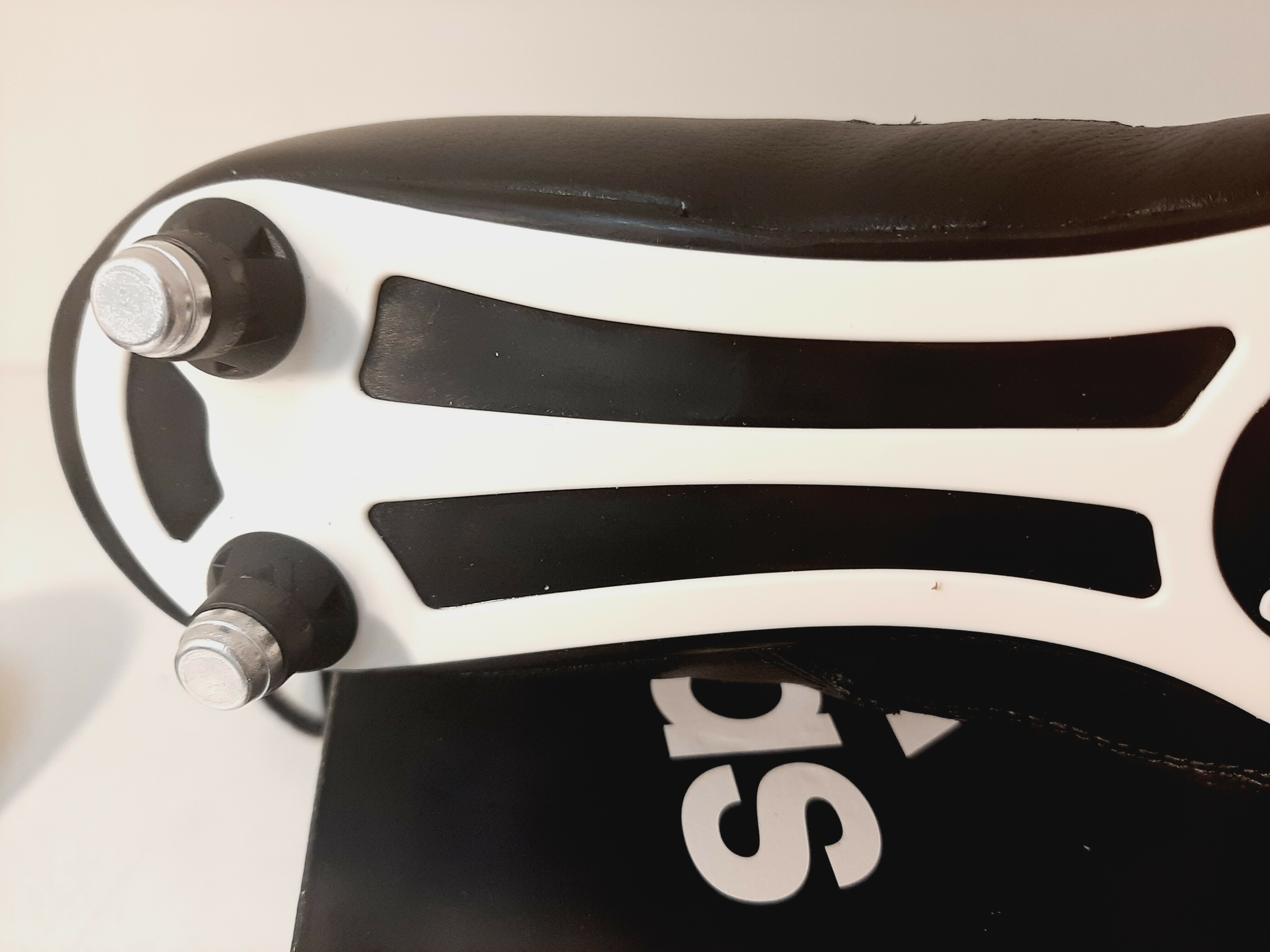 buty-pilkarskie-korki-adidas-world-cup-43-13-rodzaj-bez-skarpety