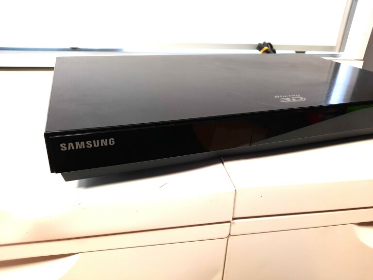 BLU RAY SAMSUNG HT-E5550 + PILOT