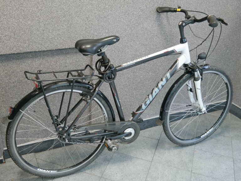 ROWER TREKKINGOWY GIANT TOURER CS L 21 CALI WWA