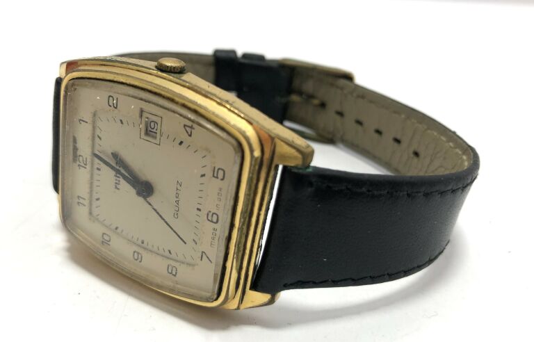 zegarek-ruhla-quartz-rodzaj-analogowe