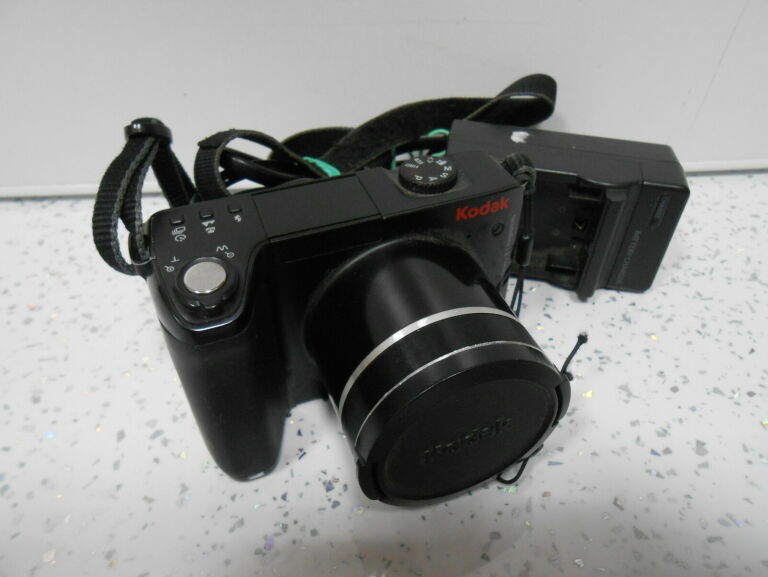 APARAT KODAK EASYSHARE Z8612 IS