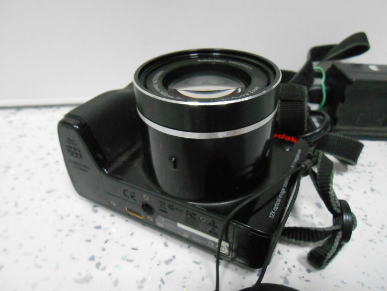APARAT KODAK EASYSHARE Z8612 IS