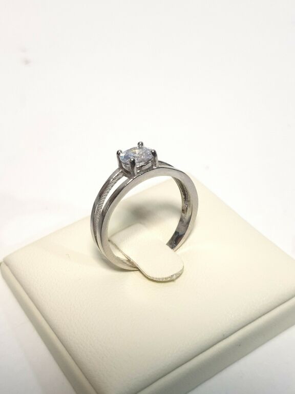 srebrny-pierscionek-rodzaj-wyrob-jubilerski