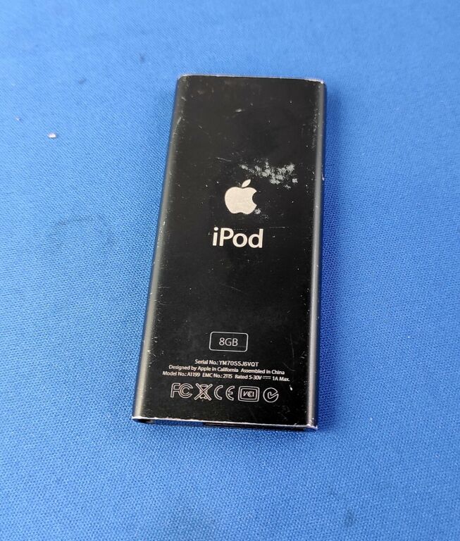 APPLE IPOD A1199 8 GB CZARNY
