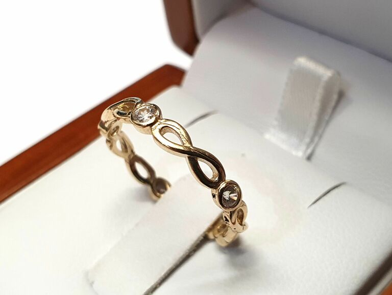 zloty-pierscionek-585p-194g-r18-kamien-inny-kamien