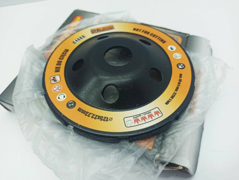 tarcza-scieralna-dwusegmentowa-125mm-betonu-stan-powystawowy