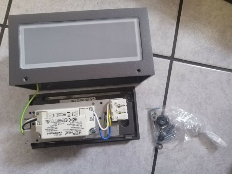 oprawa-sufitowascienna-1x125w-quasar-20led-ean-gtin-0123456789