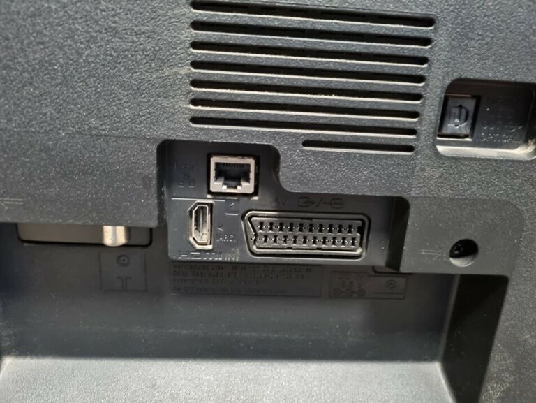 TELEWIZOR LED SONY 49' KDL-49WD753 USZKODZONY