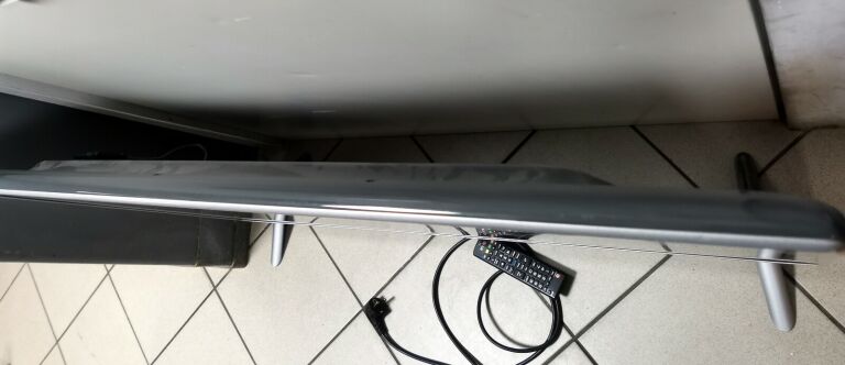 telewizor-lg-47lb5700-pilot-stan-uzywany