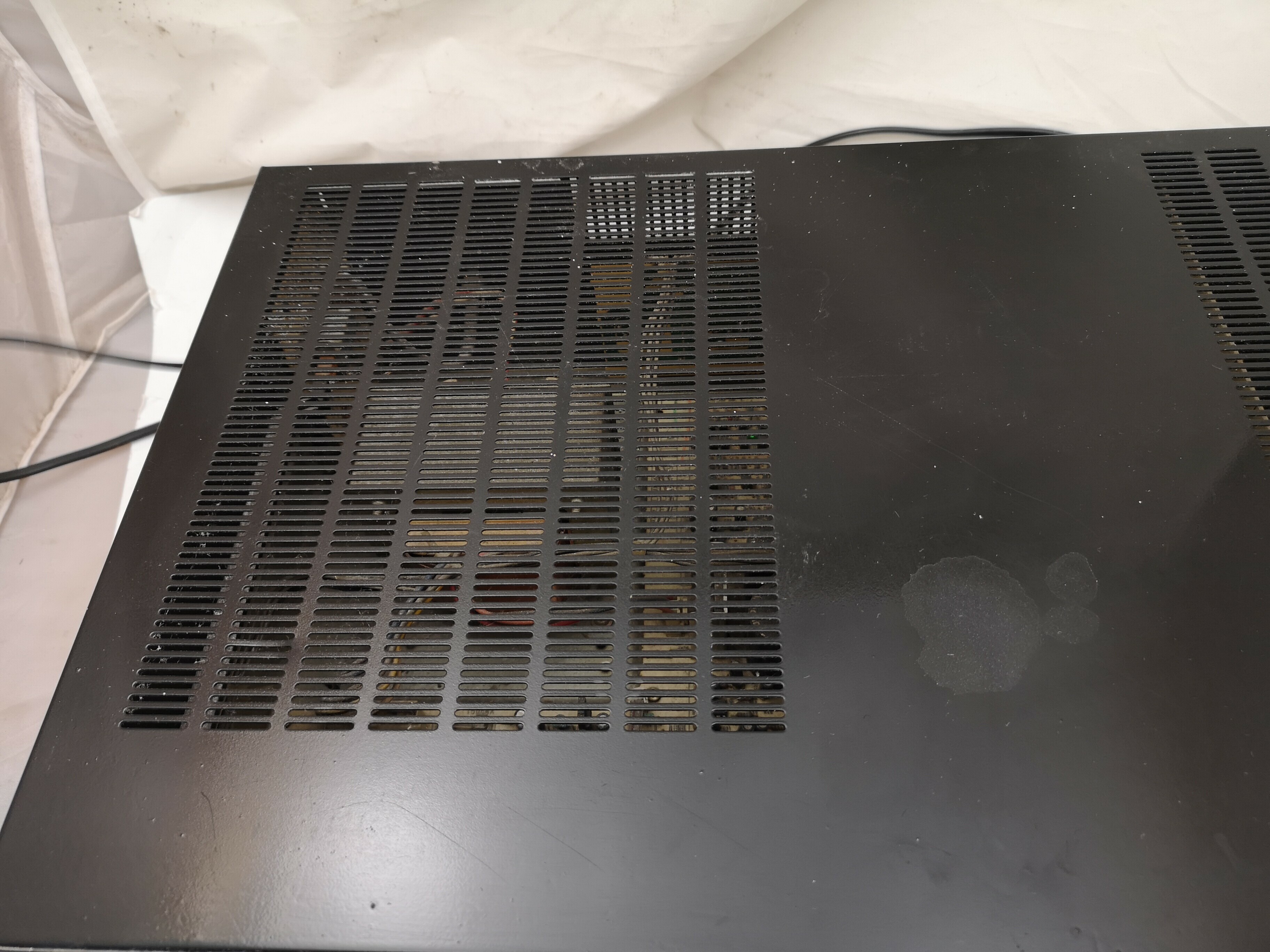 wzmacniacz-akai-am-37-kolor-czarny