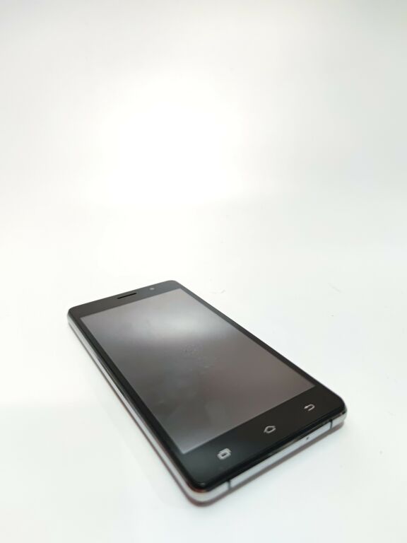 telefon-kiano-elegance-5o-liteuszkodzona-bateria-przekatna-ekranu-5