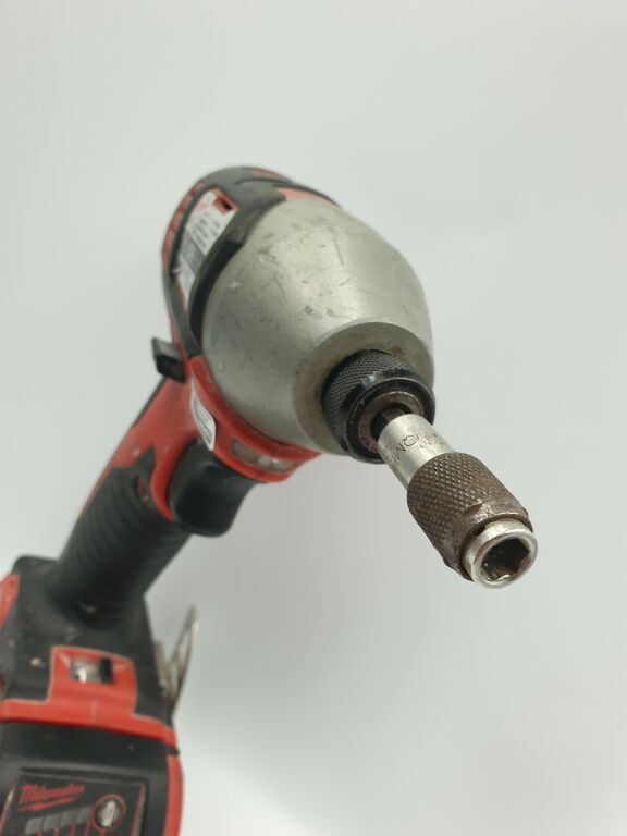 KLUCZ UDAROWY MILWAUKEE M18 POLECAMY WARTO