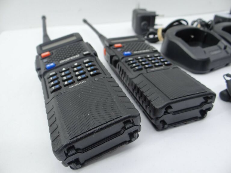 OKAZJA! BAOFENG UV-5R HTQ 8WAT 3800MAH ZESTAW 2SZ