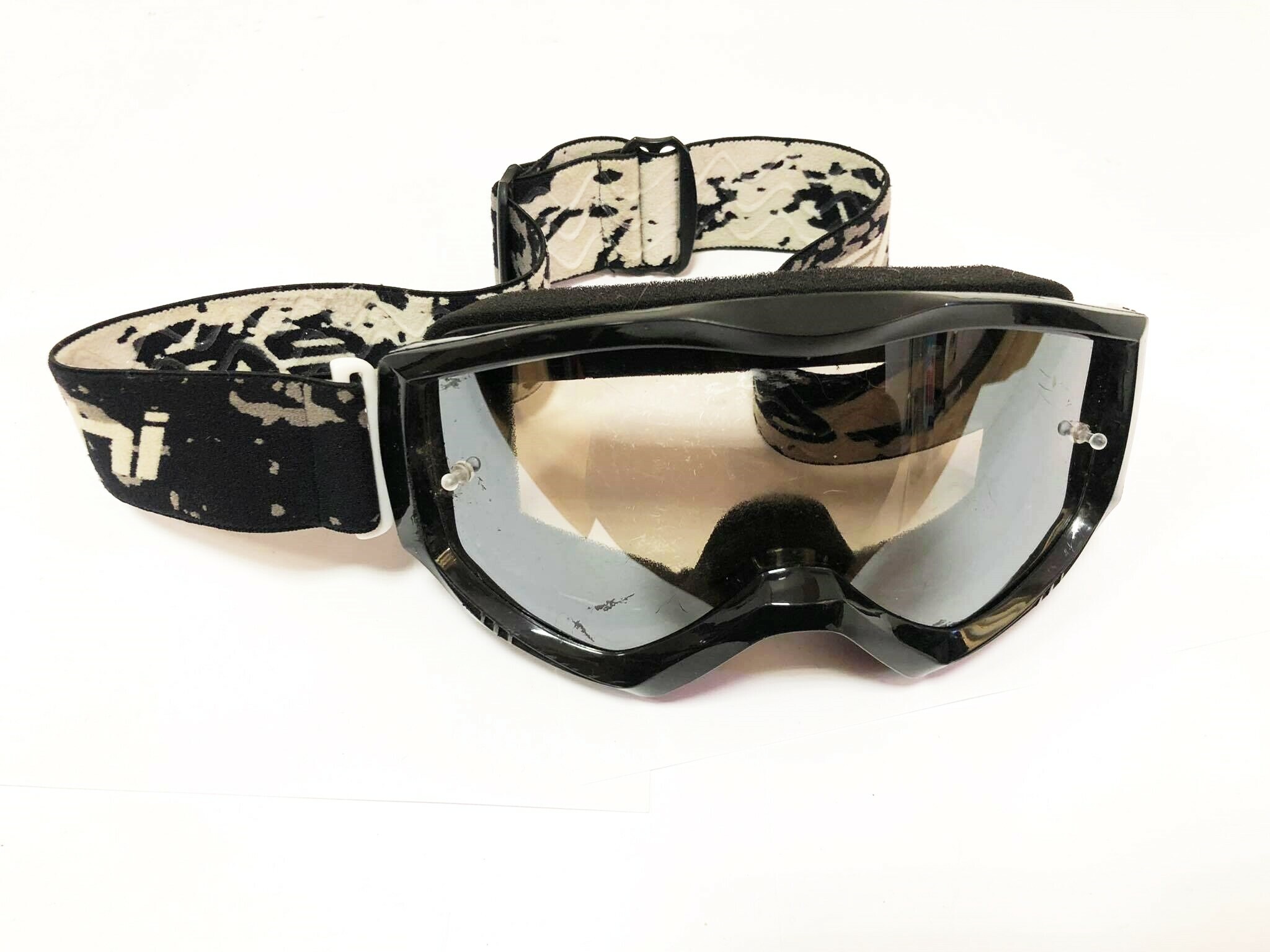 gogle-leoshi-lowicka-28-glowno