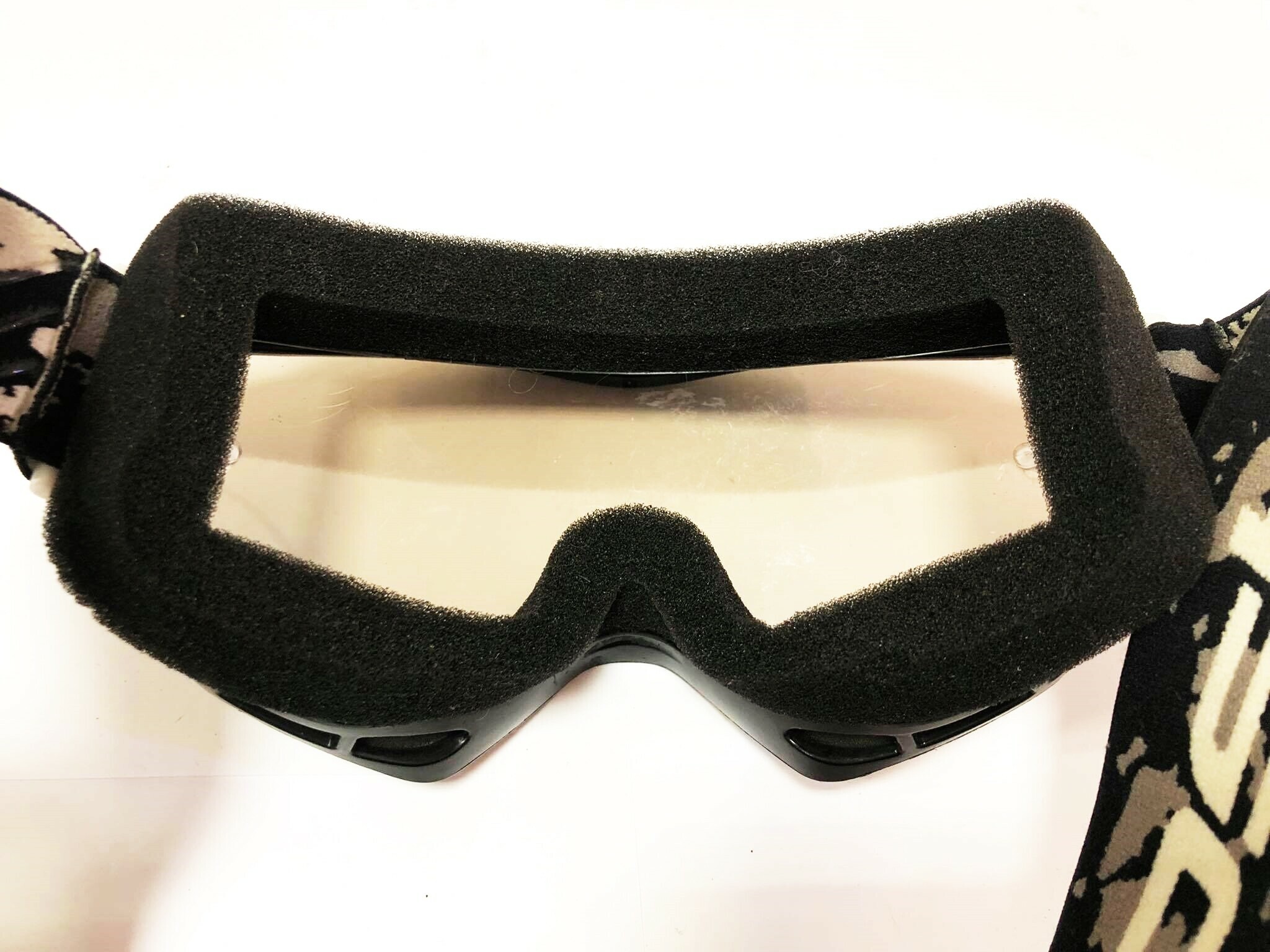 gogle-leoshi-lowicka-28-glowno