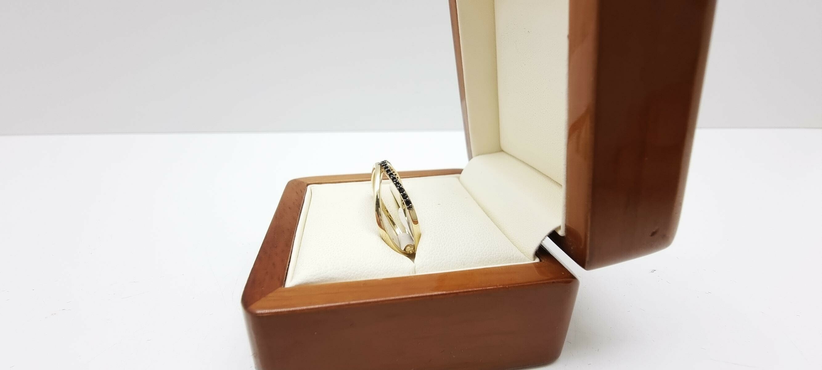 nietypowy-zloty-pierscionek-585-261g-r21-rodzaj-2205-32