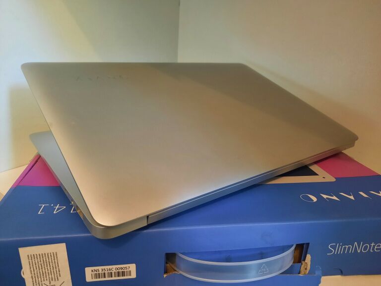 LAPTOP KIANO SLIMNOTE 14.1. POLECAM