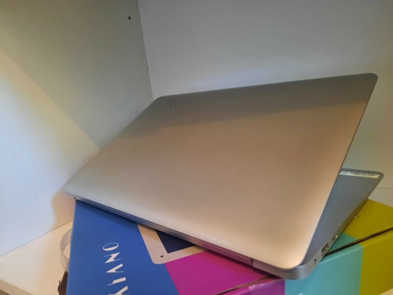 LAPTOP KIANO SLIMNOTE 14.1. POLECAM