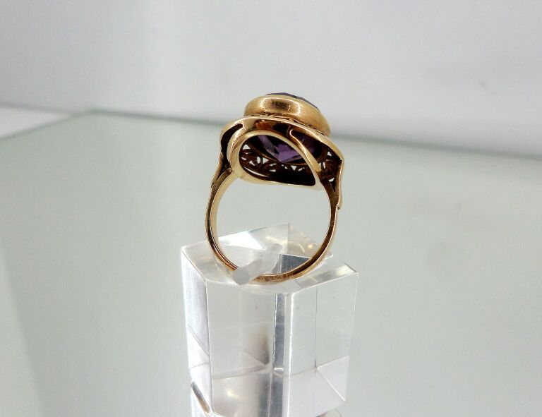 piekny-pierscionek-z-fioletowym-oczkiem-p585-rodzaj-wyrob-jubilerski