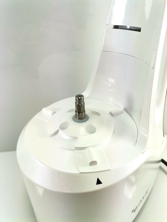 wyciskarka-wolnoobrotowa-envy-enww01w-12m-gwar-kolor-dominujacy-bialy