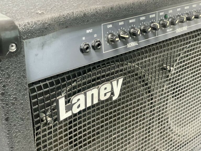 WZMACNIACZ PIEC GITAROWY LANEY GC-120