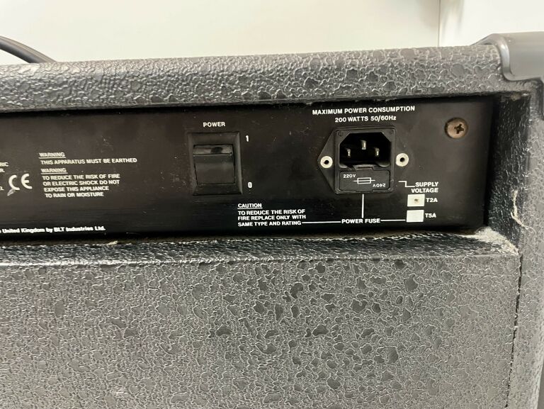 WZMACNIACZ PIEC GITAROWY LANEY GC-120