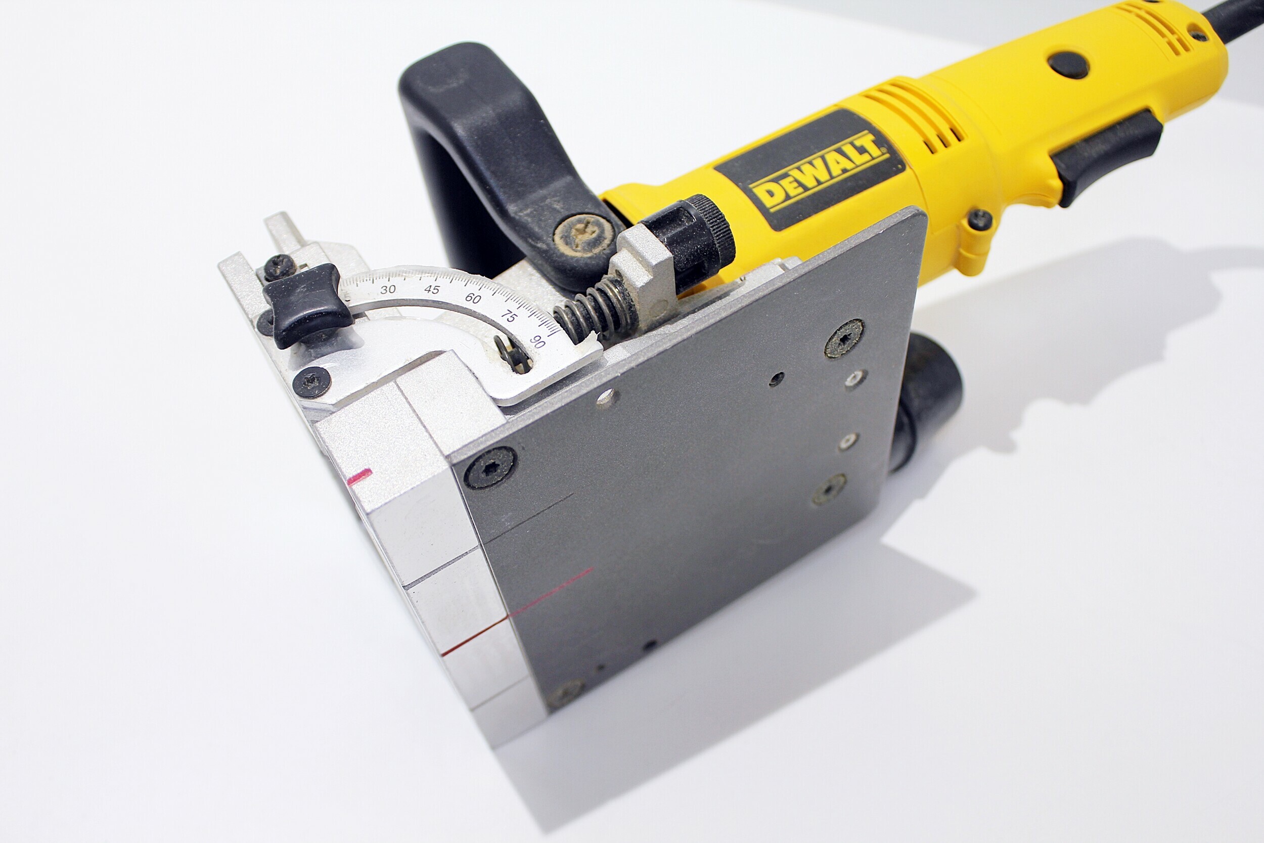 dewalt-frezarka-do-wpustow-lamelownica-dw682-ean-5011402279500