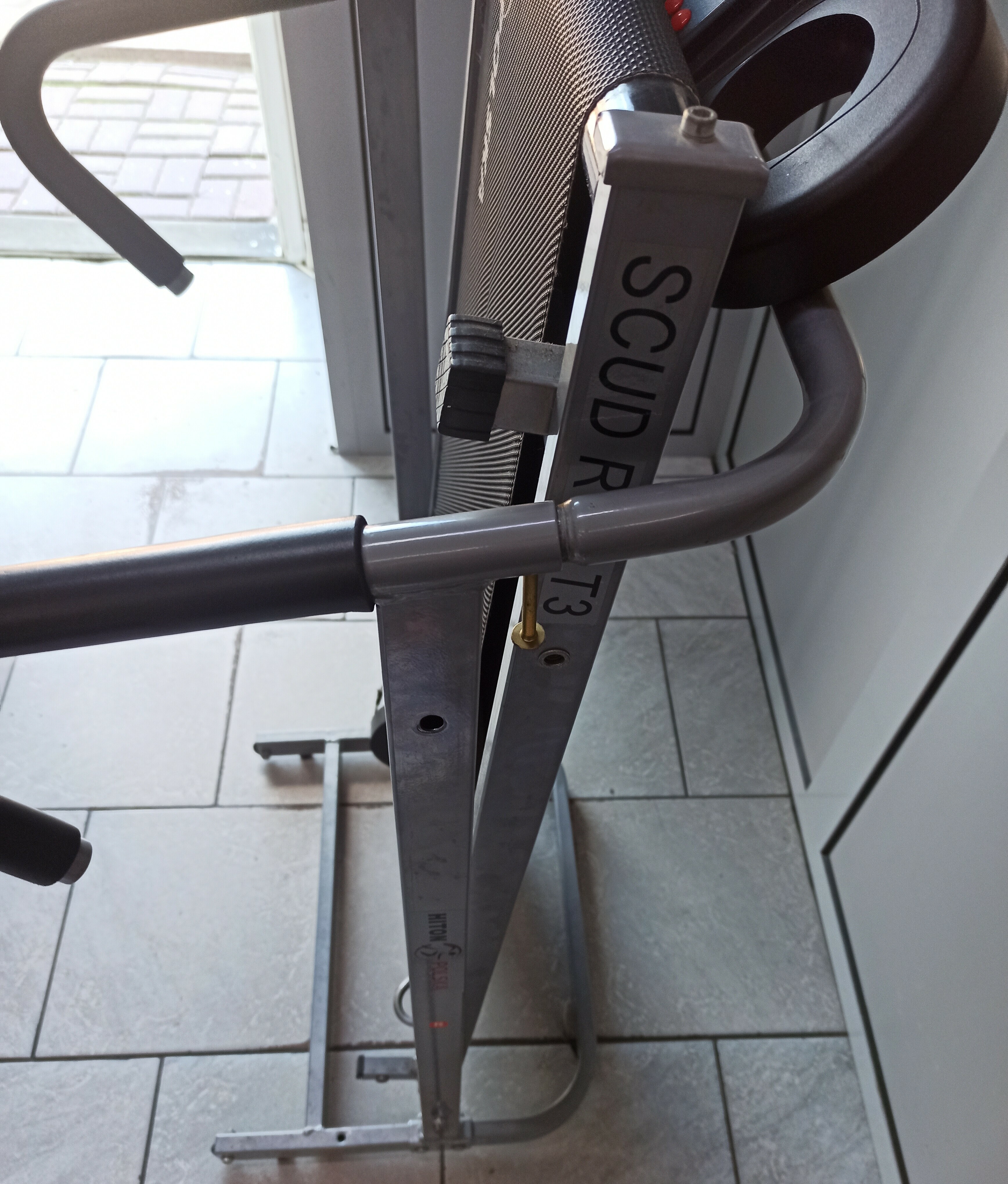 bieznia-treningowa-hiton-polska-model-inny