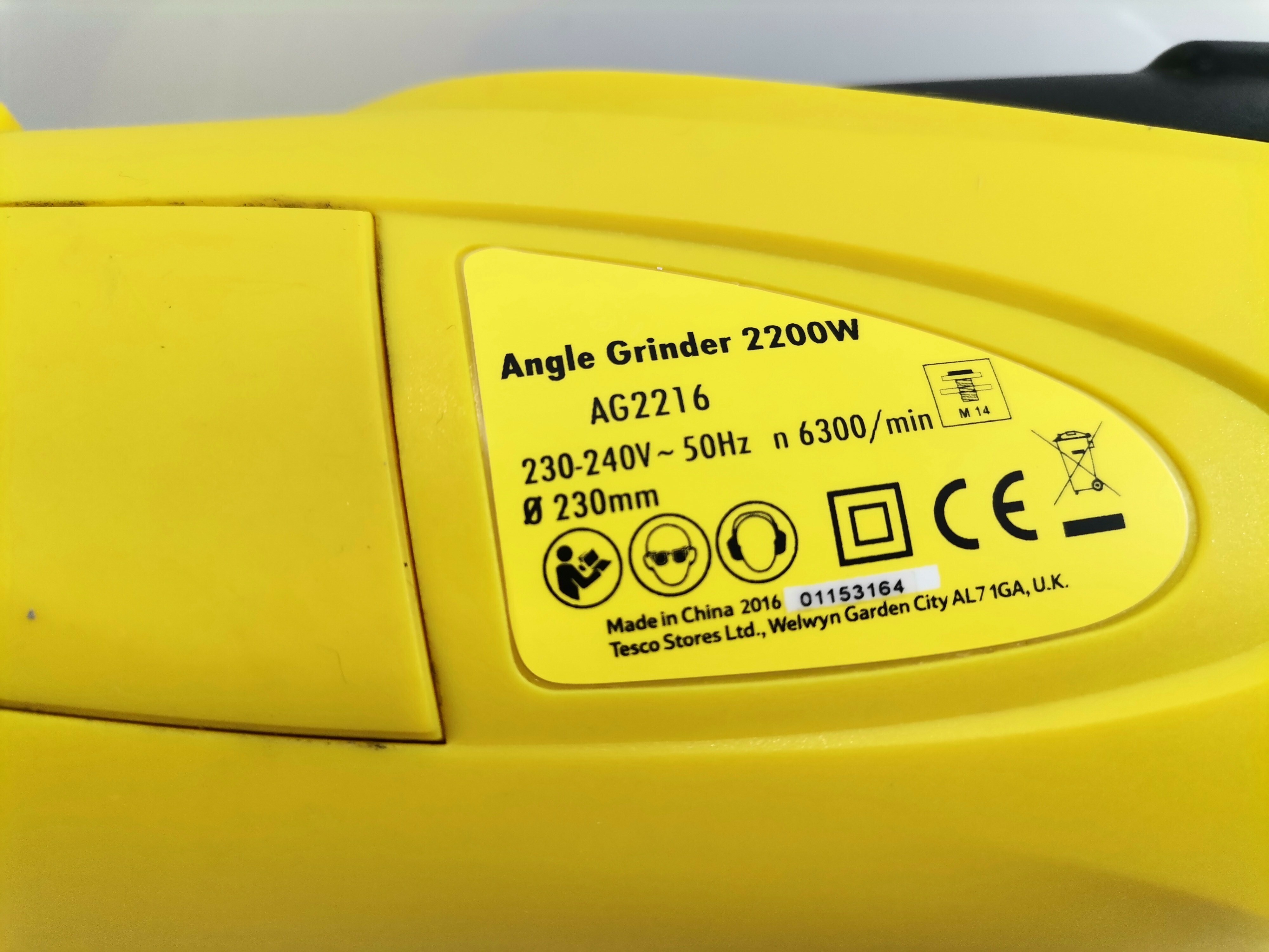 szlifierka-katowa-2200w-reikel-ag2216-kod-producenta-123