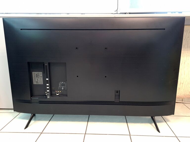 TELEWIZOR QLED SAMSUNG QE55Q60T 55 4K UHD @OPIS