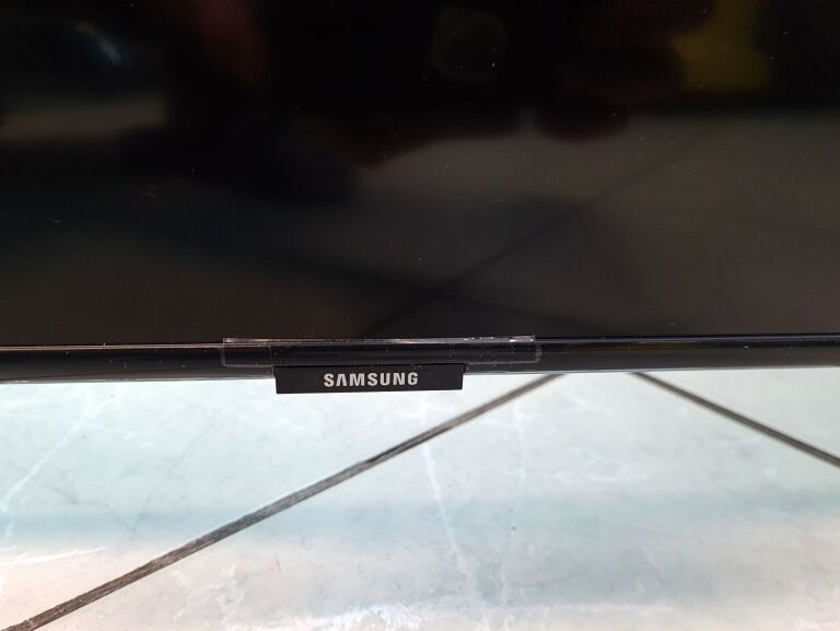 TELEWIZOR QLED SAMSUNG QE55Q60T 55 4K UHD @OPIS