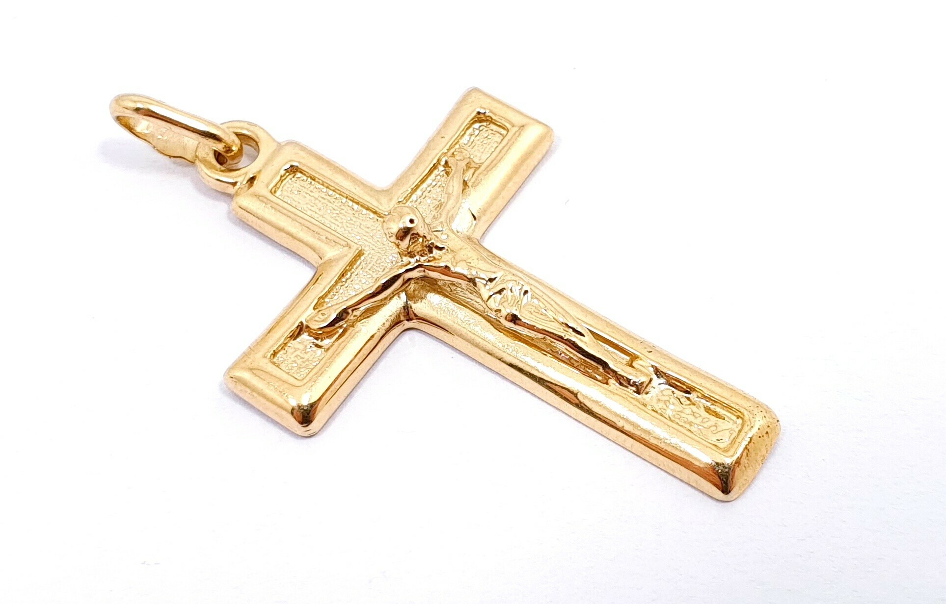 zawieszka-zloty-krzyzyk-krzyz-666g-585-stan-powystawowy