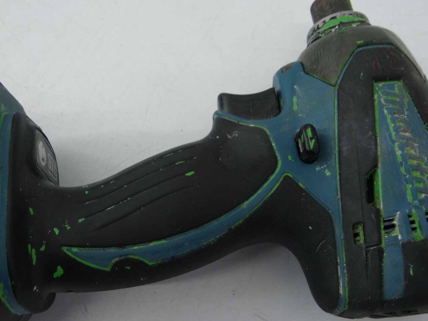 zakretarka-makita-zasilanie-akumulatorowe