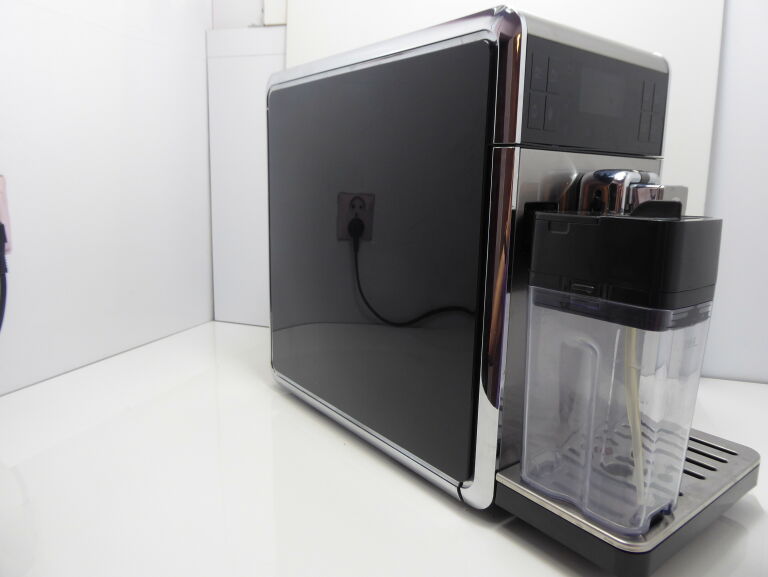 ekspres-saeco-granbaristo-hd896501-opis-marka-saeco