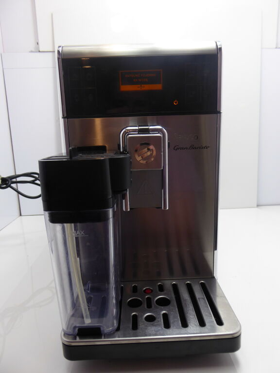 ekspres-saeco-granbaristo-hd896501-opis-ean-08710103855194