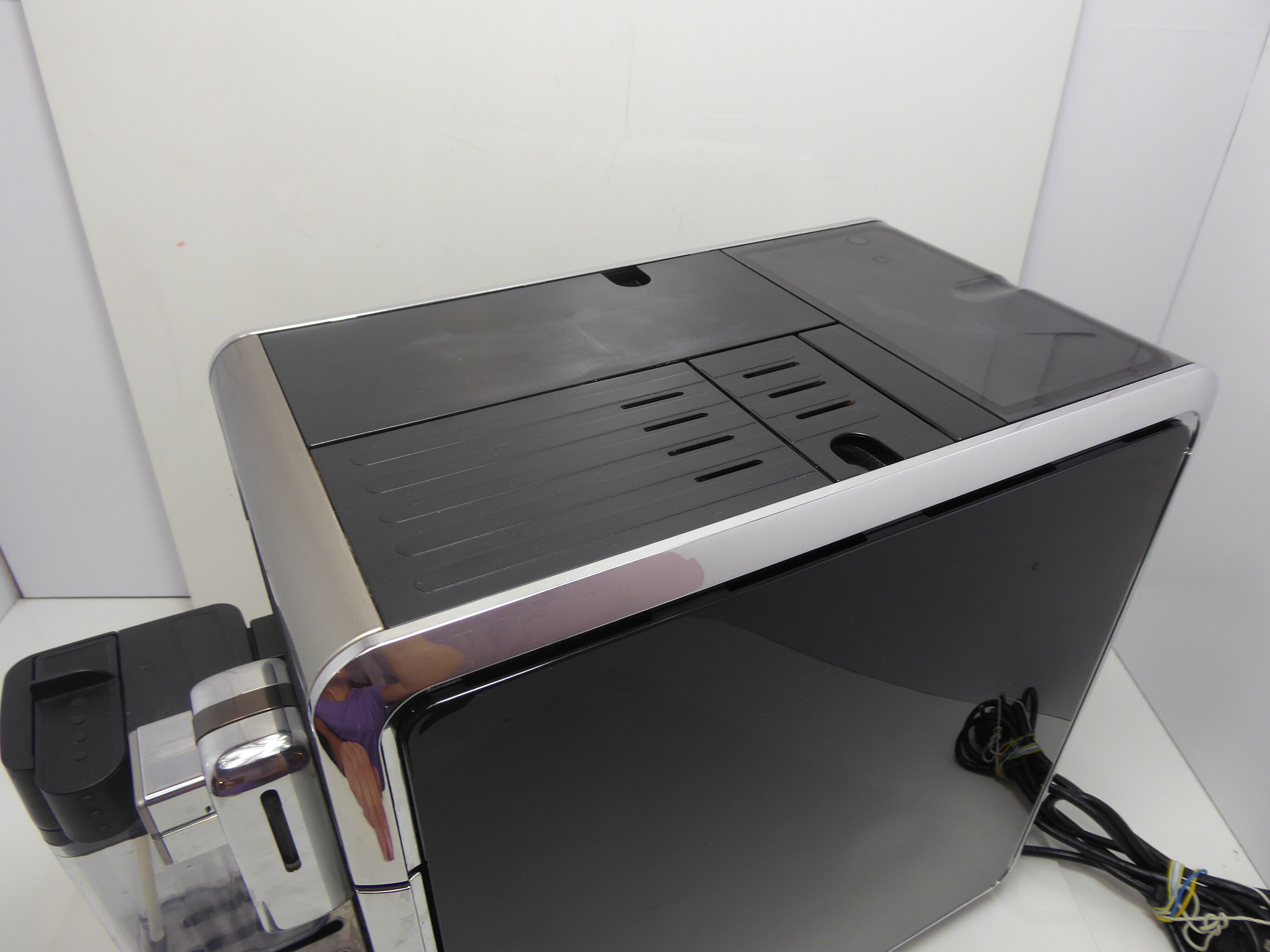 ekspres-saeco-granbaristo-hd896501-opis-model-hd896501