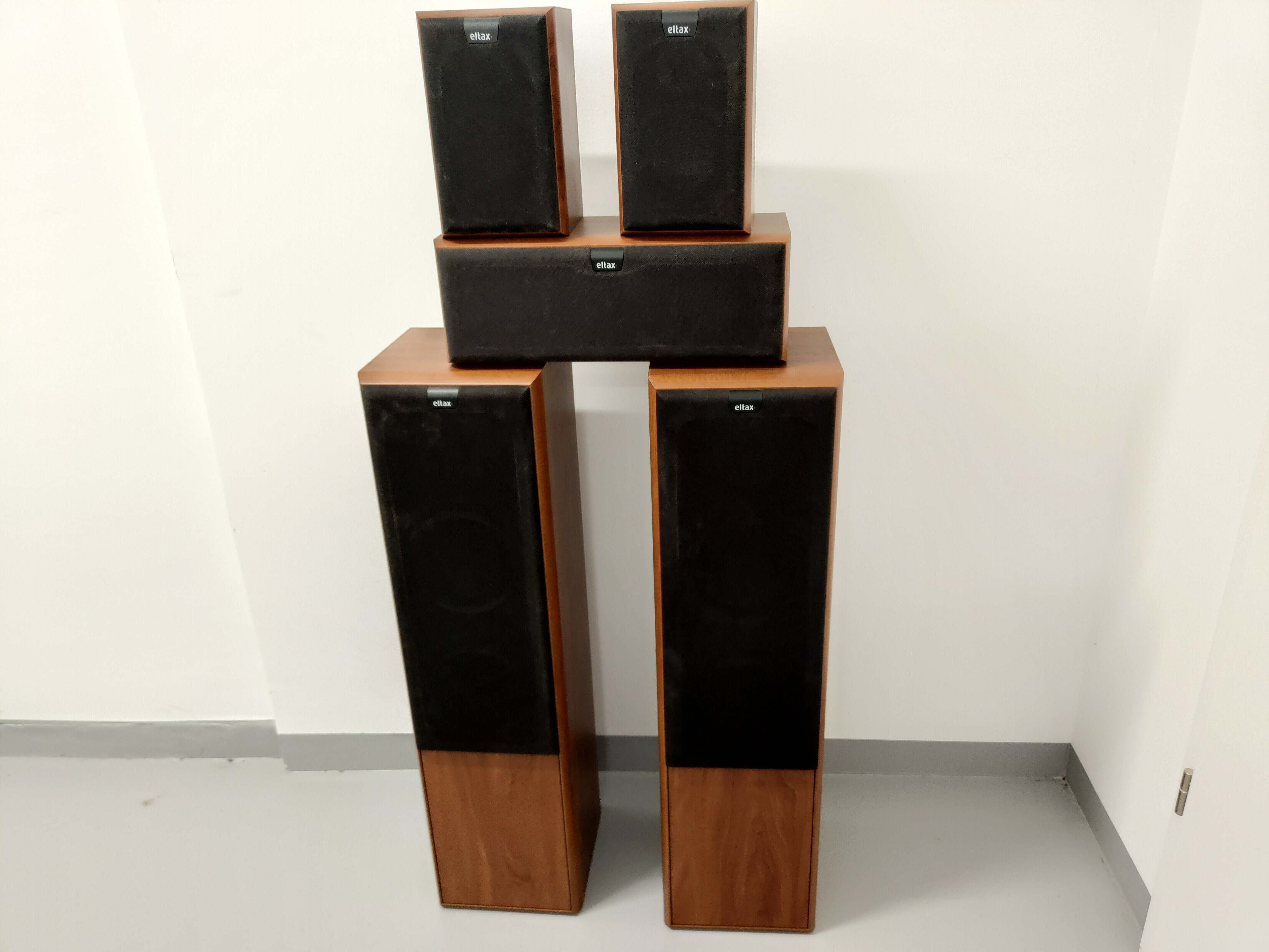 kolumny-glosnikowe-eltax-universe-hcp-50-rynek-4-pobiedziska