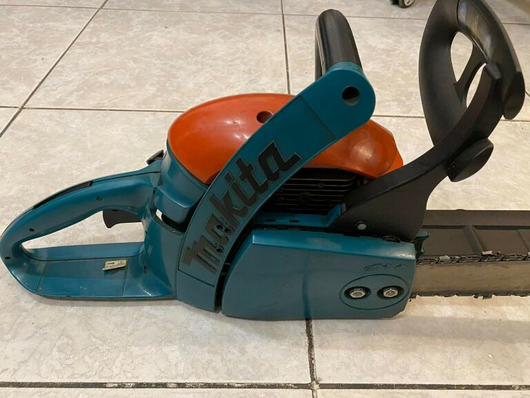 PIŁA SPALINOWA MAKITA DCS-34