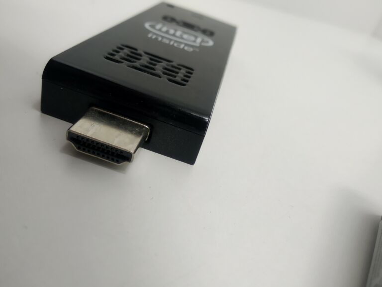 MIKROKOMPUTER INTEL COMPUTE STICK STCK1A32WFC