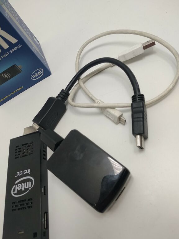 MIKROKOMPUTER INTEL COMPUTE STICK STCK1A32WFC