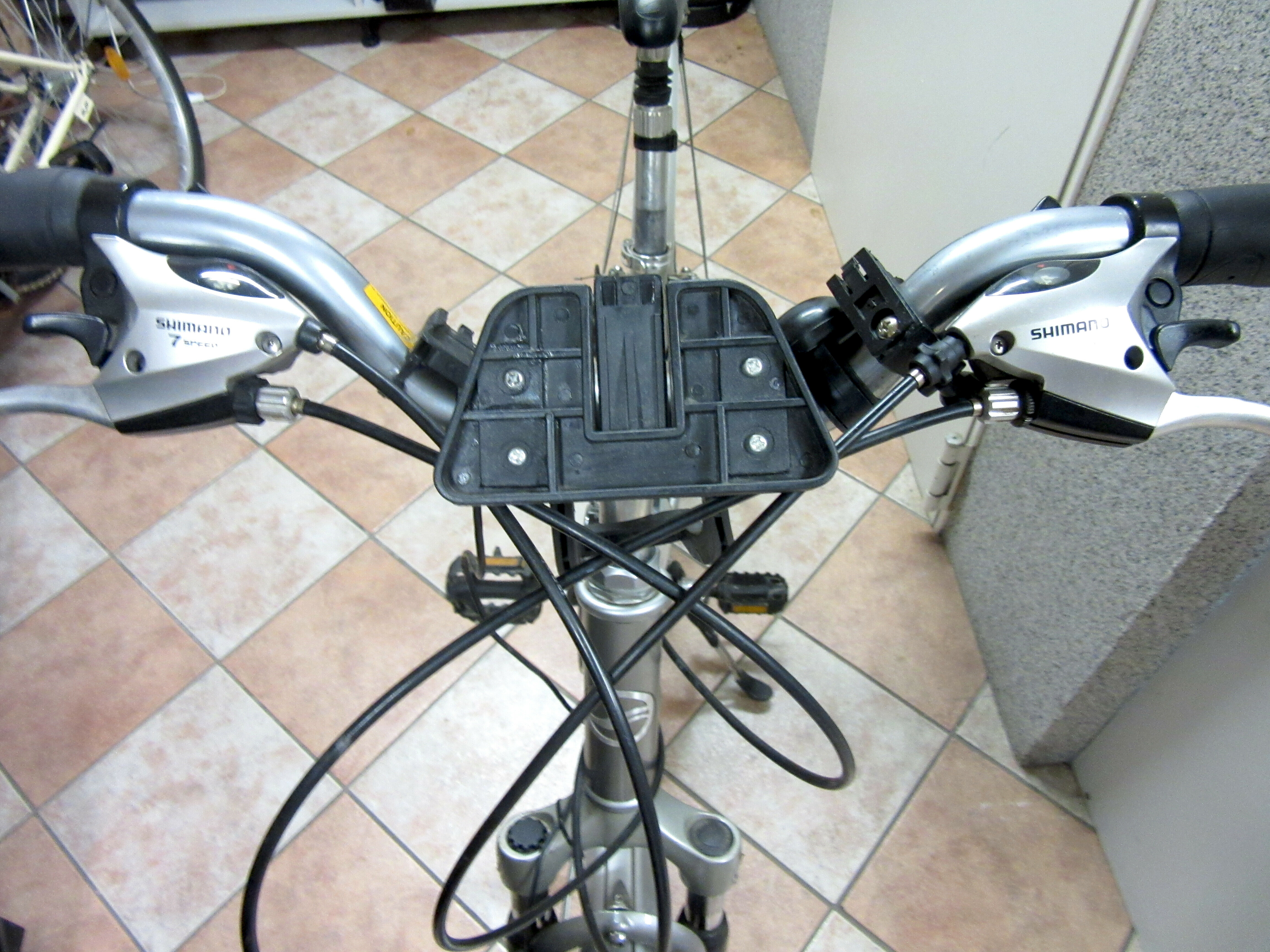 rower-damski-giant-cypress-28-marka-giant