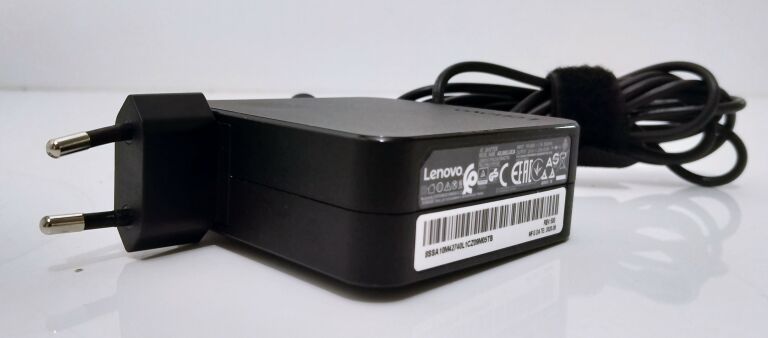 LAPTOP LENOVO V14-IIL I5 8/256GB SSD 14C WIN10
