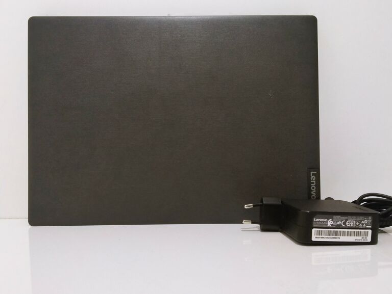 LAPTOP LENOVO V14-IIL I5 8/256GB SSD 14C WIN10