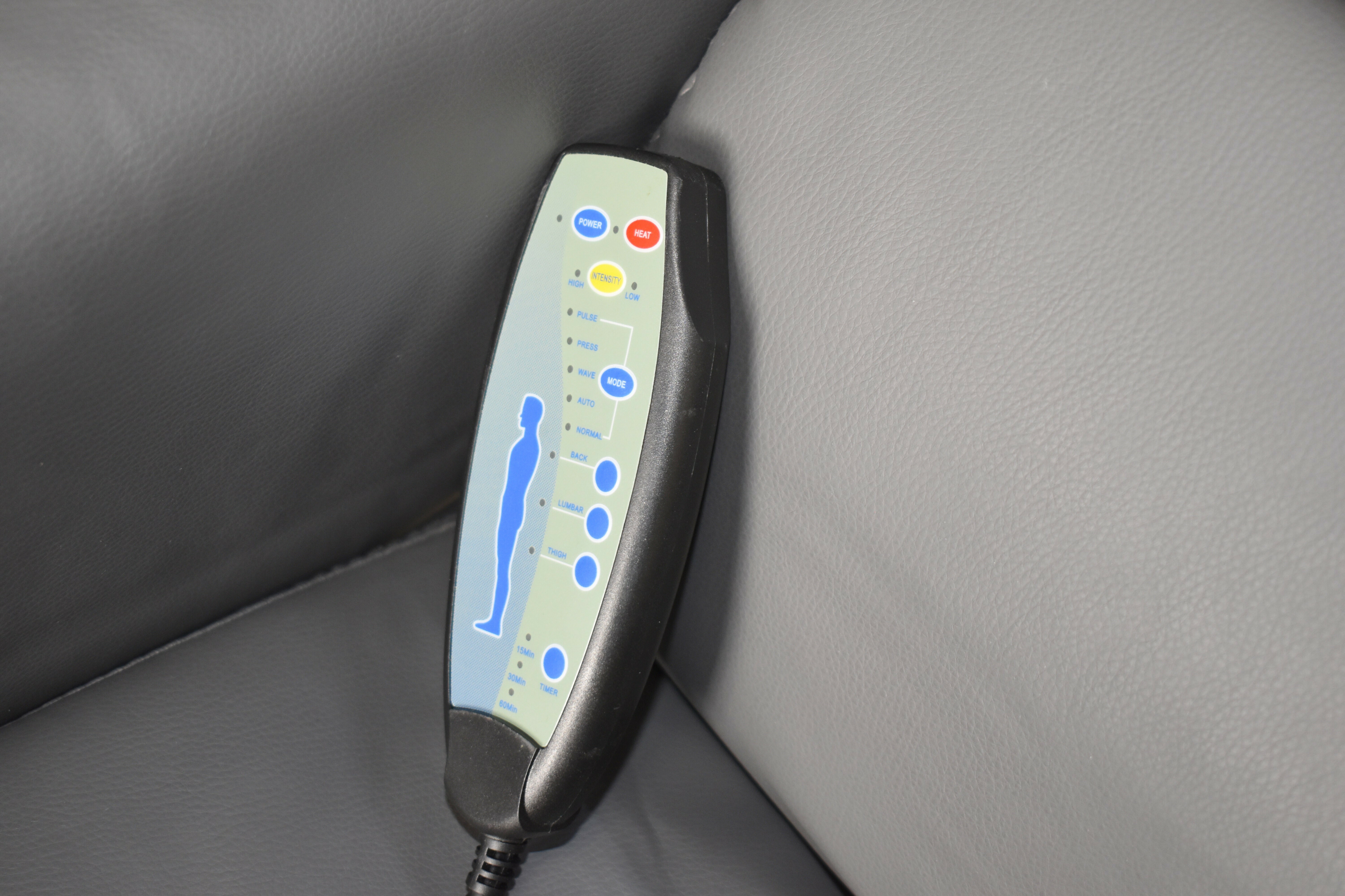 fotel-z-masazerem-pilotpodnozek-product-id