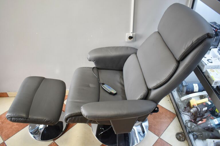 fotel-z-masazerem-pilotpodnozek-jagiellonska-11-warszawa