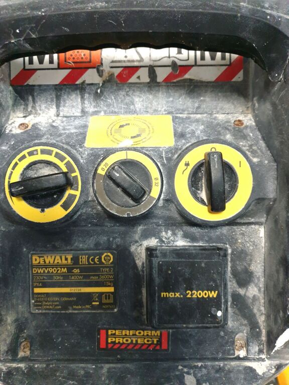 ODKURZACZ PRZEMYSŁOWY DEWALT DWV902M BEZ RUR