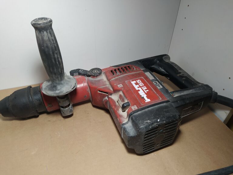 MŁOT OBROTOWY HILTI TE 55  900 [W] SDS PLUS