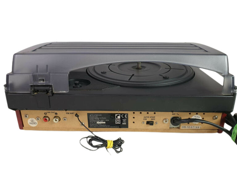 gramofon-z-radiem-superior-tt-18-plyty-winylowe-stan-uzywany